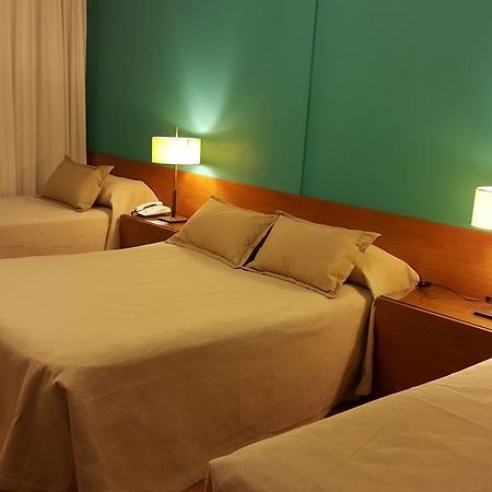 Hotel Avenida Buenos Aires Exteriör bild