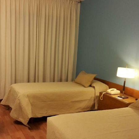 Hotel Avenida Buenos Aires Exteriör bild