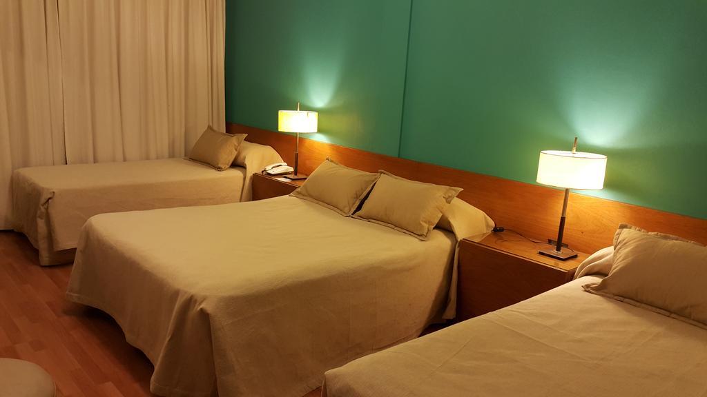Hotel Avenida Buenos Aires Exteriör bild