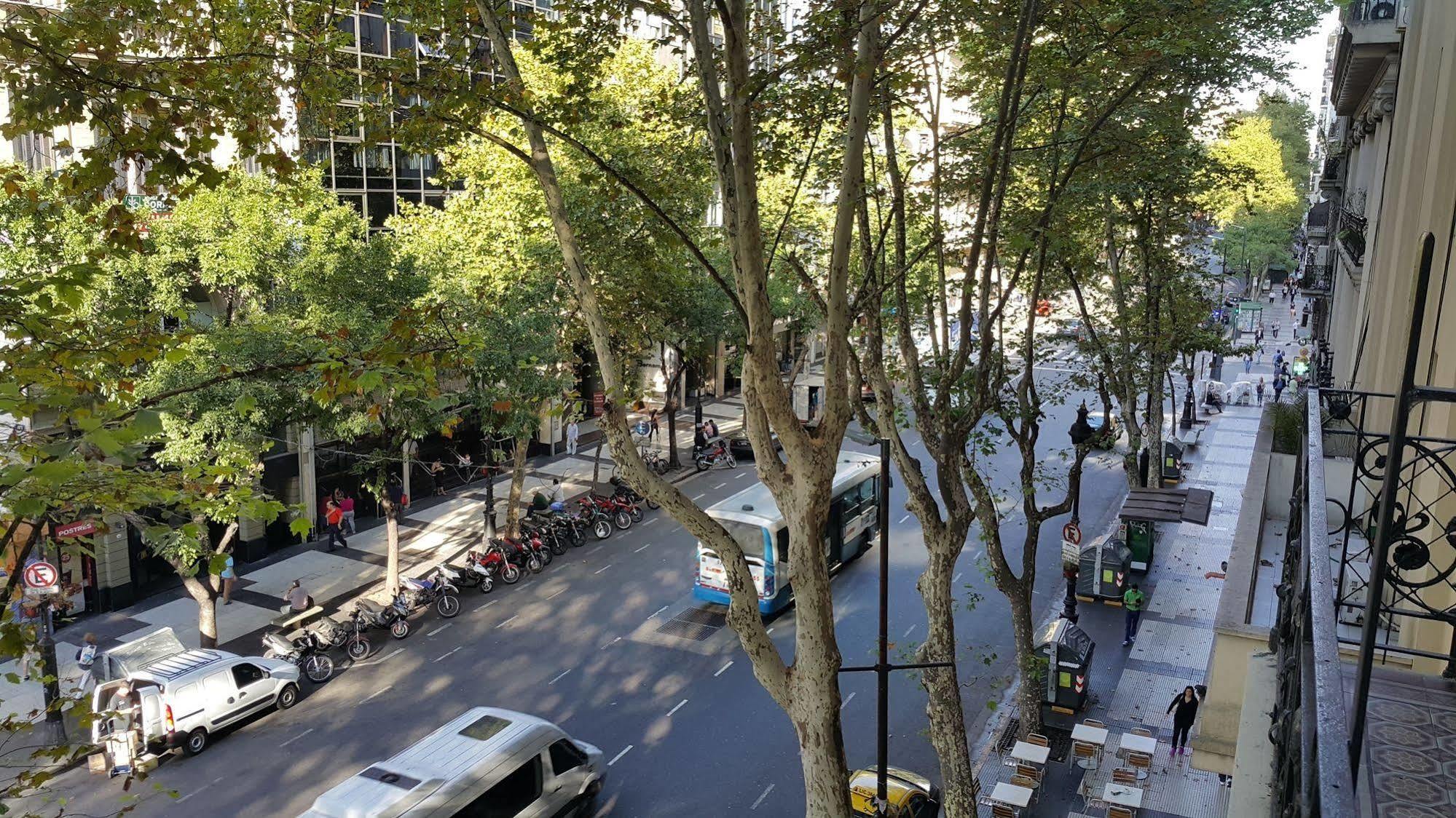 Hotel Avenida Buenos Aires Exteriör bild